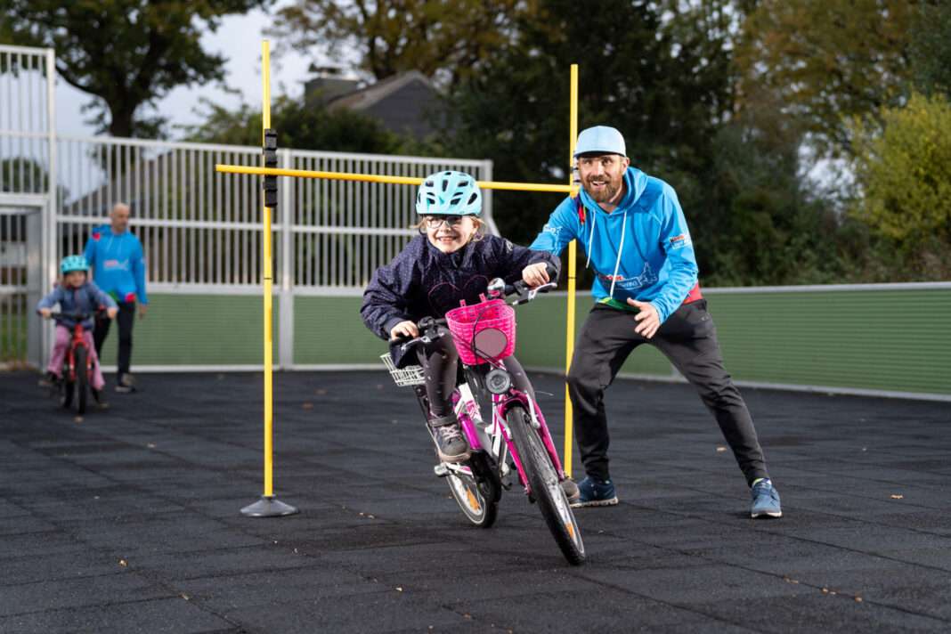 Eschborn Frankfurt Radklassiker Schulprojekt kinder Joy of Moving Bike Academy